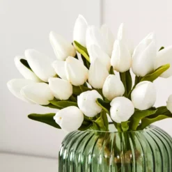 White Tulip Bunch -Interior Sales Store 1050491 B
