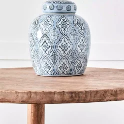 Cricket Table -Interior Sales Store 1117257430 C