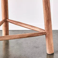 Cricket Table -Interior Sales Store 1117257430 D