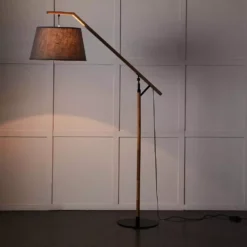 Kelly Floor Lamp -Interior Sales Store 1117257585 C