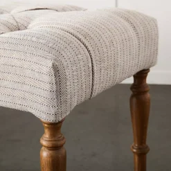 Hamlet Bench -Interior Sales Store 1117257726 D