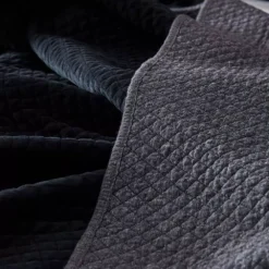 Harriet Coverlet 240x260 -Interior Sales Store 1117259500 d