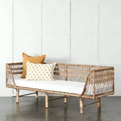 Bahamas Daybed -Interior Sales Store 1117259528 F