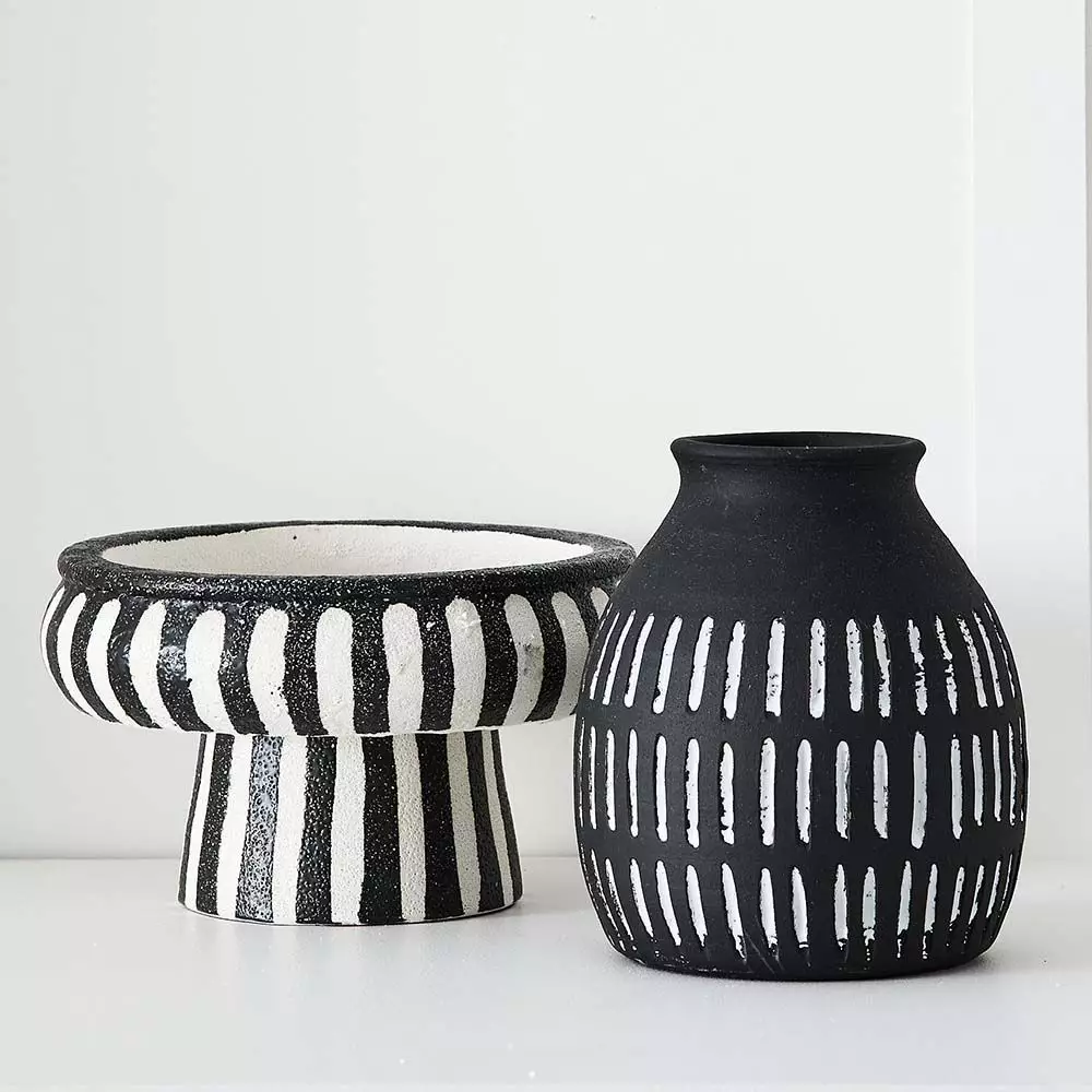 Zulu Vase 2 Zulu Vase - Image 2