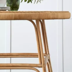 Paloma Table -Interior Sales Store 1117260769 G