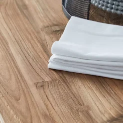 Porto Table -Interior Sales Store 1117261565 e