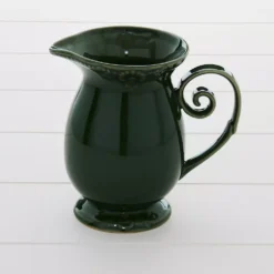 Bretagne Pitcher